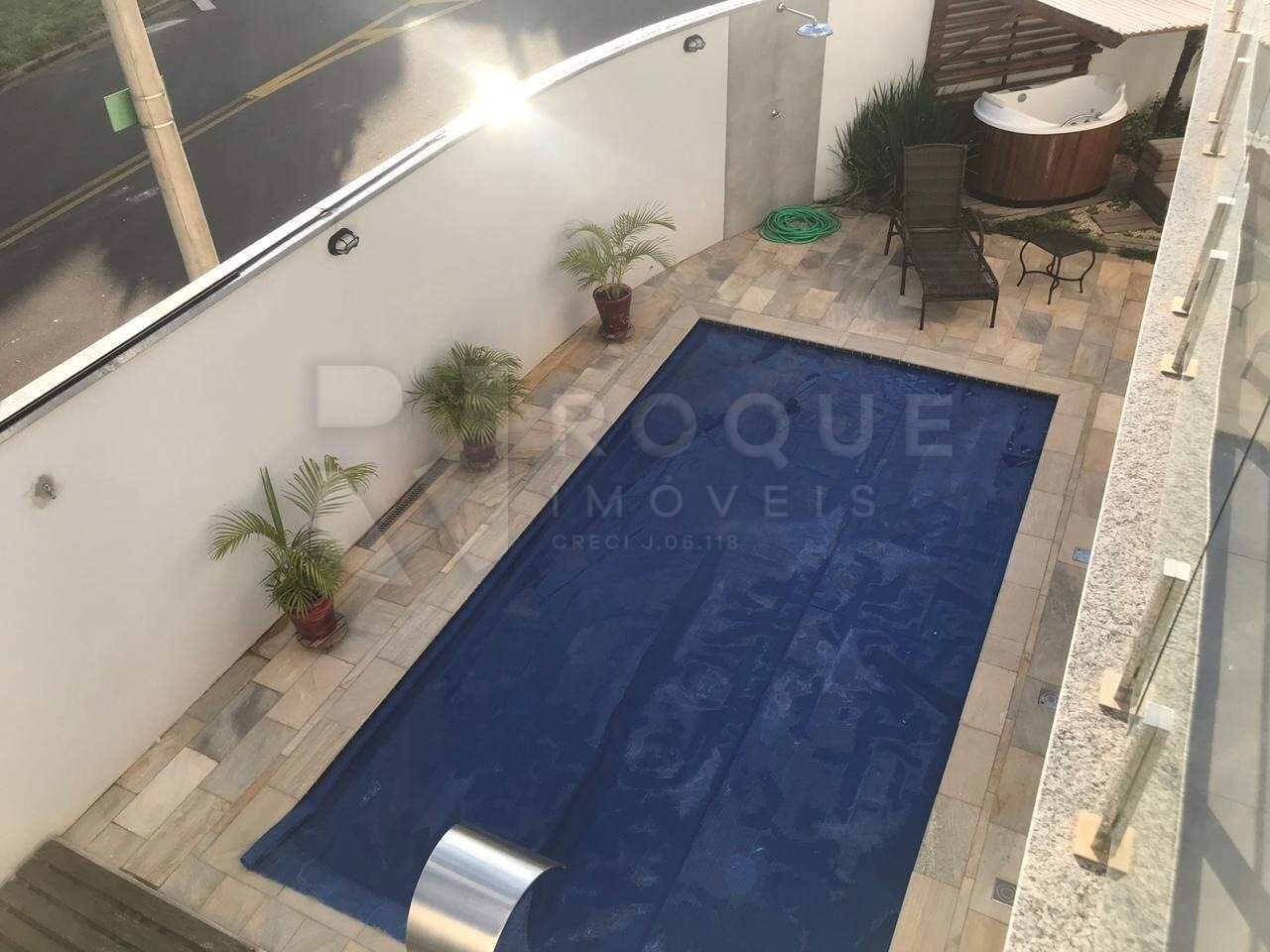 Casa em condomínio à venda no bairro Terras de São Bento I: