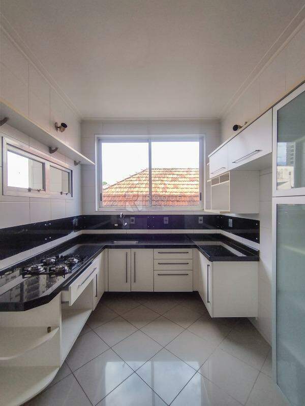 Apartamento à venda no bairro Centro: Cozinha