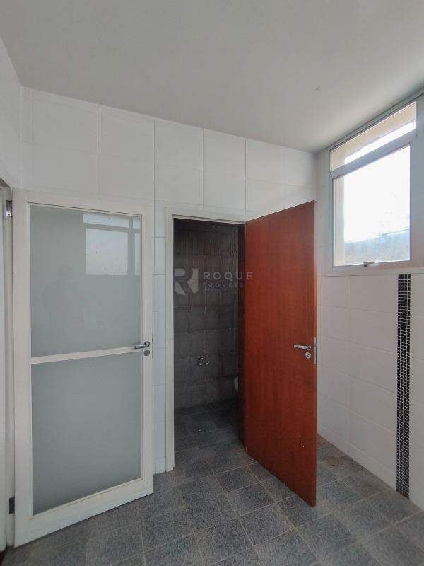 Apartamento à venda no bairro Centro: Área de serviço