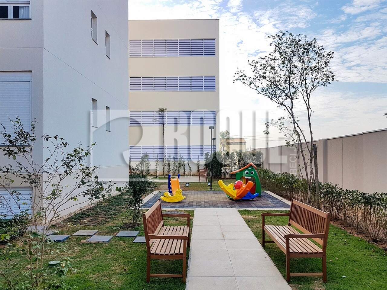 Apartamento à venda no bairro Vila Santa Rosália: 