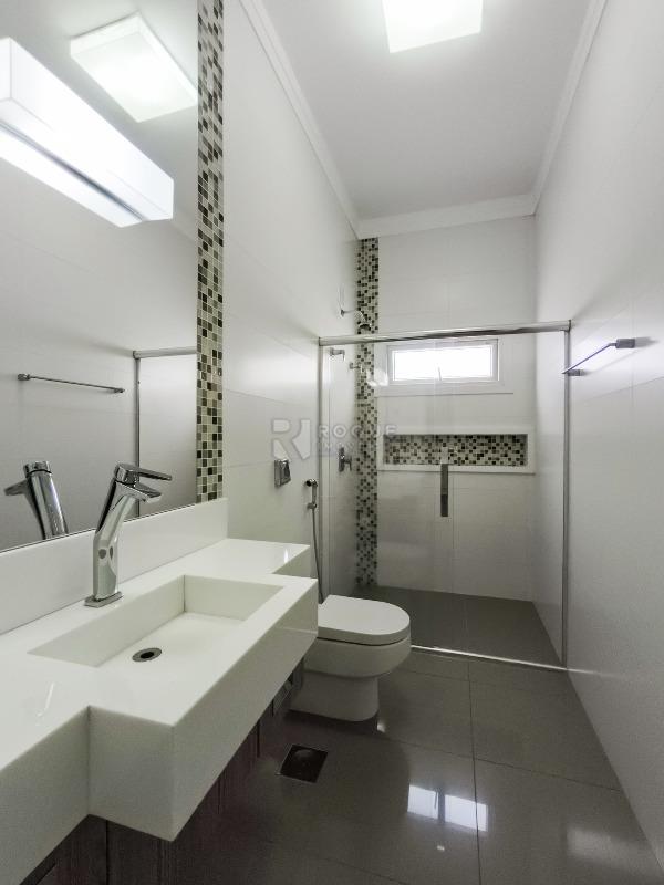 Casa em condomínio à venda no bairro Jardim Florença: WC SUÍTE 1