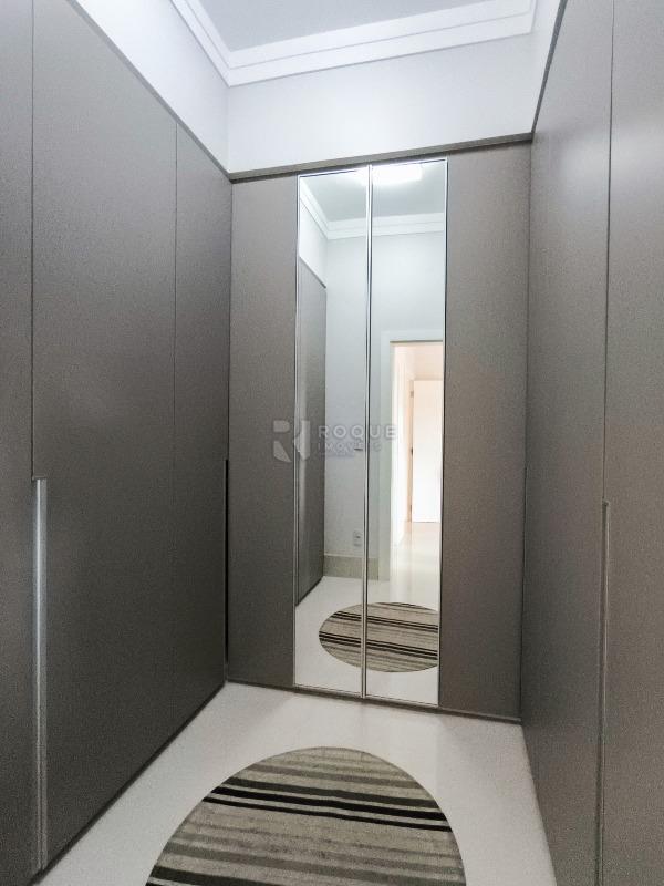 Casa em condomínio à venda no bairro Jardim Florença: CLOSET SUÍTE 3