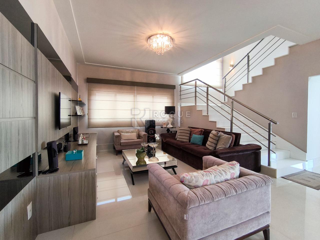 Casa em condomínio à venda no bairro Jardim Florença: SALA DE ESTAR