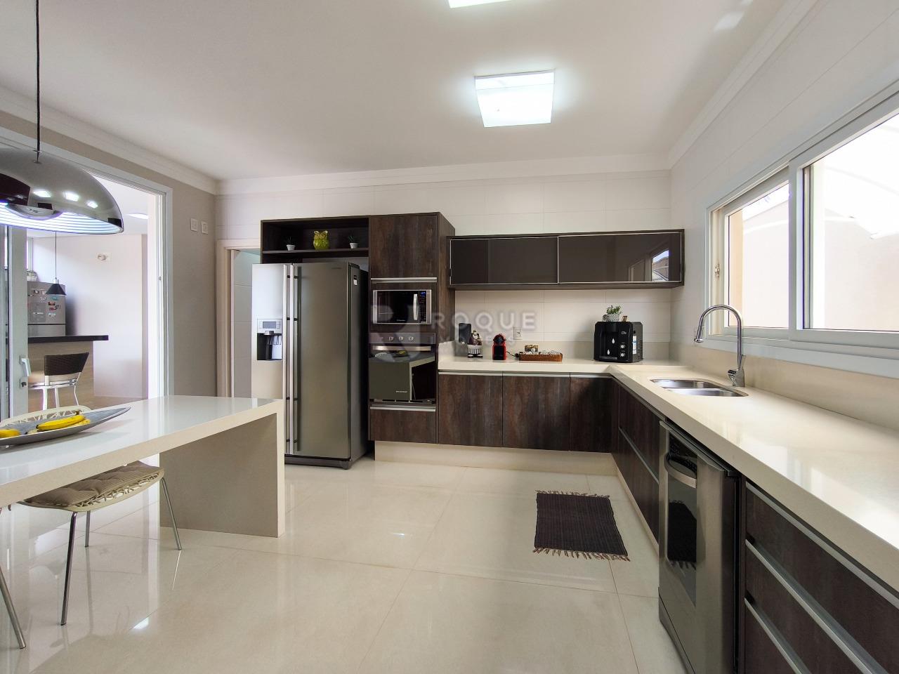 Casa em condomínio à venda no bairro Jardim Florença: COZINHA