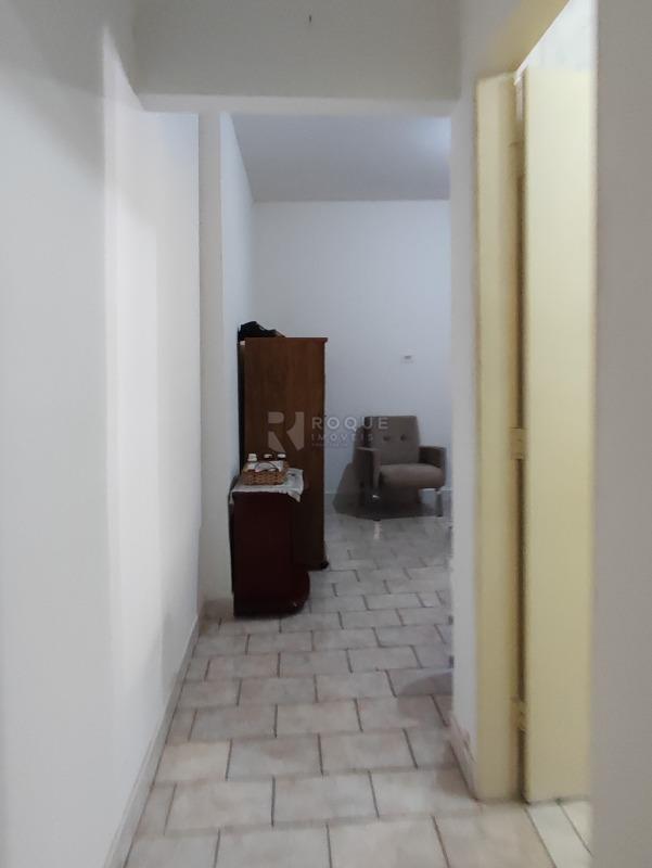 Casa Residencial à venda no bairro Parque Nossa Senhora das Dores: CORREDOR INTERNO EDÍCULA