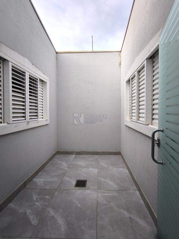 Casa Residencial à venda no bairro Jardim Caieira: JARDIM DE INVERNO