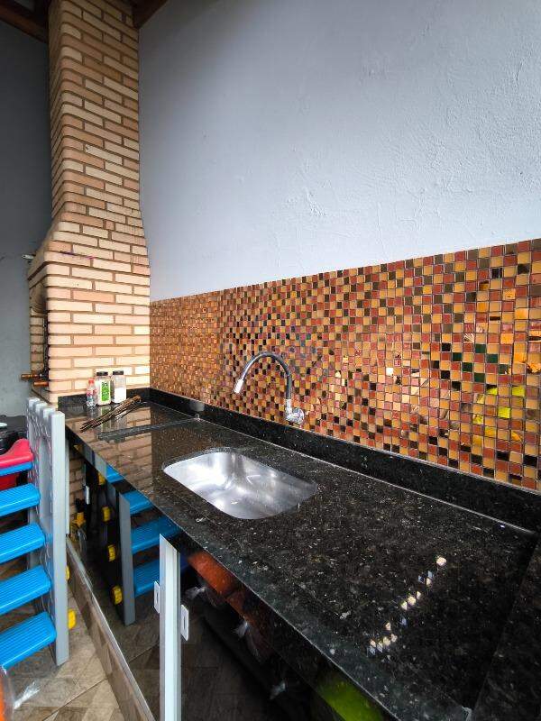 Casa Residencial à venda no bairro Jardim Caieira: ÁREA GOURMET