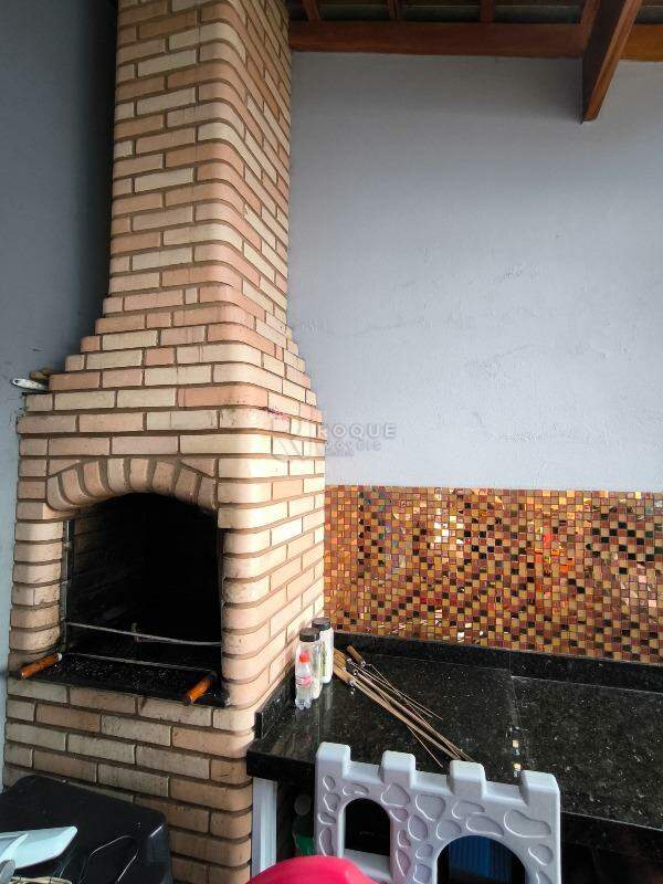 Casa Residencial à venda no bairro Jardim Caieira: CHURRASQUEIRA