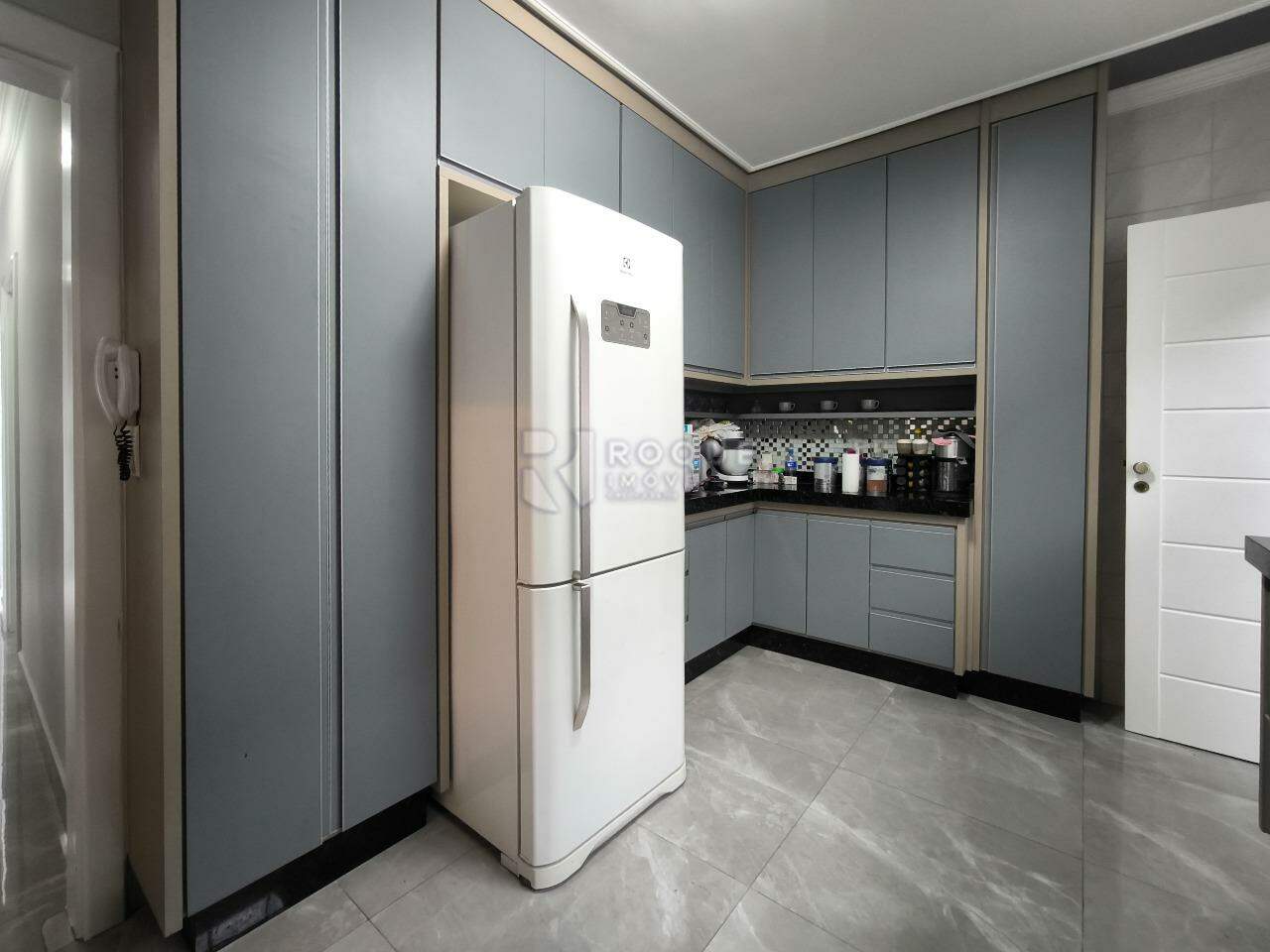 Casa Residencial à venda no bairro Jardim Caieira: COZINHA