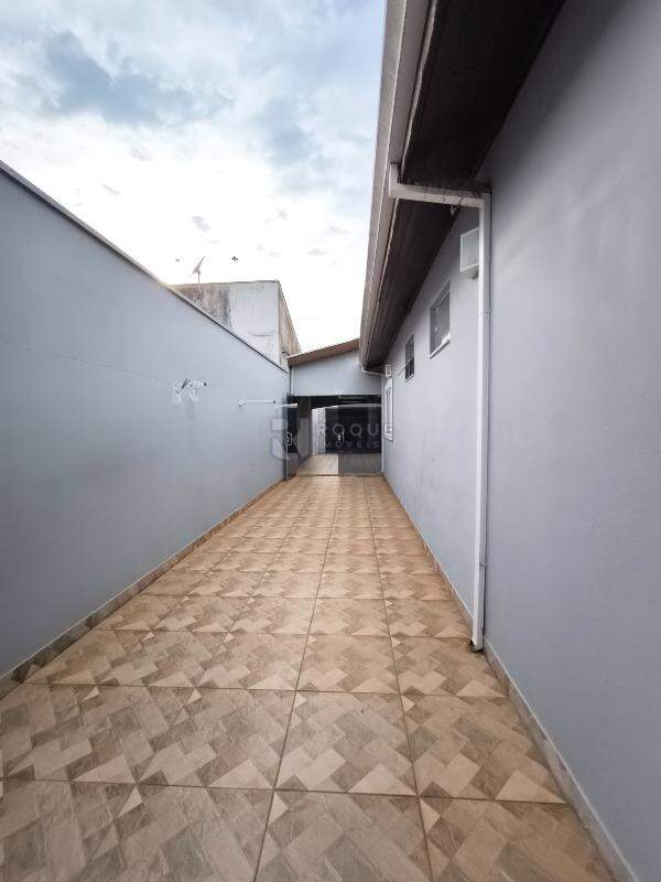 Casa Residencial à venda no bairro Jardim Caieira: LATERAL EXTERNA