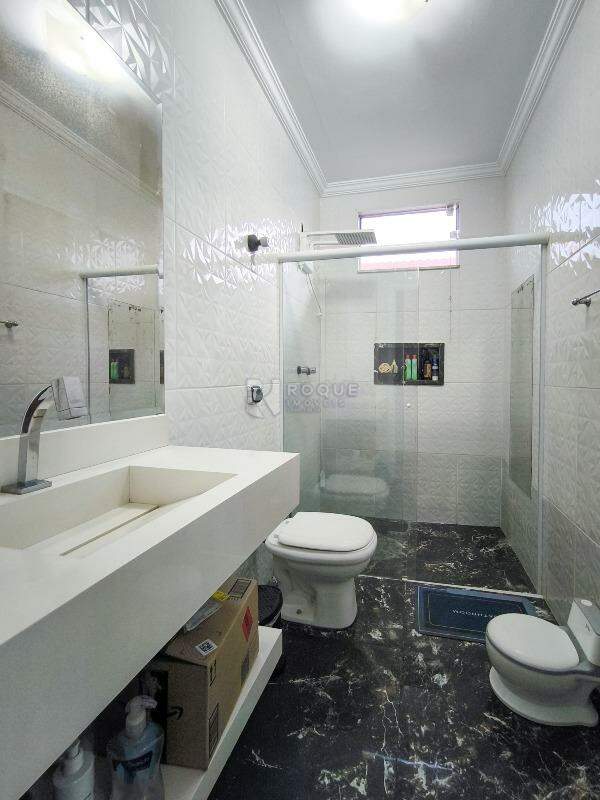 Casa Residencial à venda no bairro Jardim Caieira: BANHEIRO SOCIAL