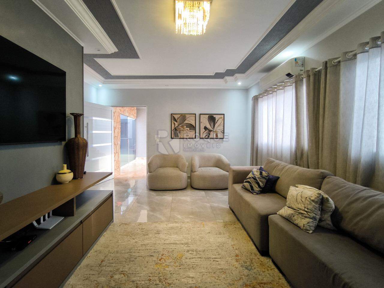 Casa Residencial à venda no bairro Jardim Caieira: SALA DE ESTAR