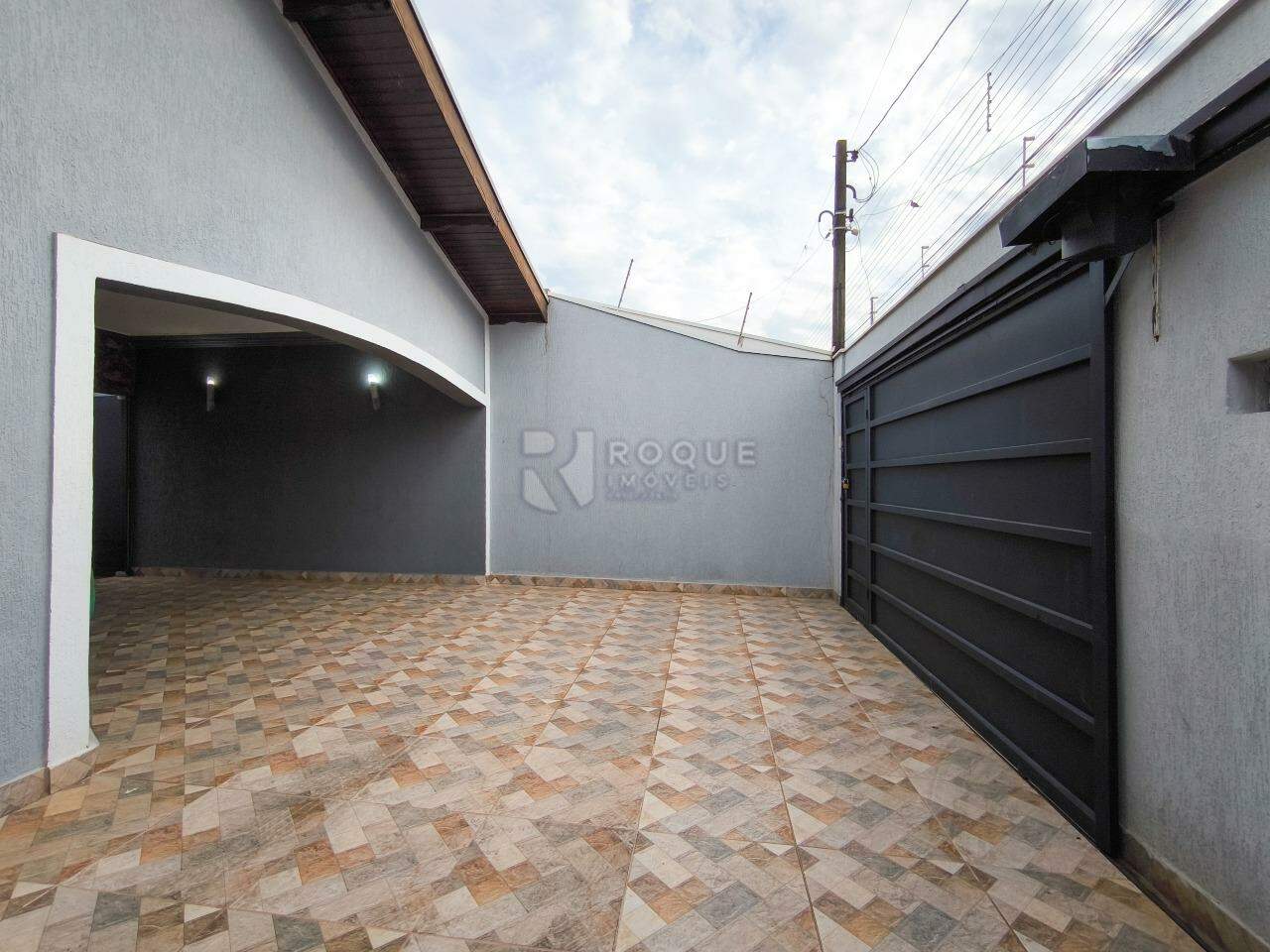 Casa Residencial à venda no bairro Jardim Caieira: GARAGEM
