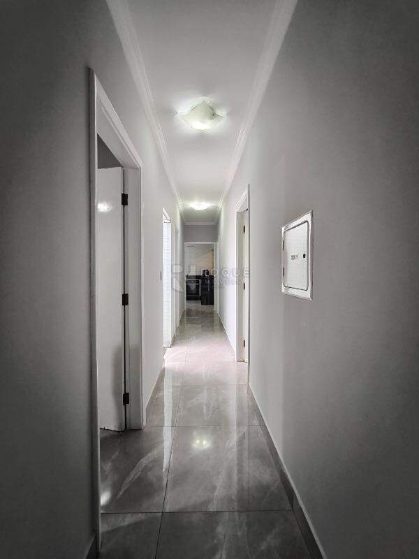 Casa Residencial à venda no bairro Jardim Caieira: CORREDOR INTERNO