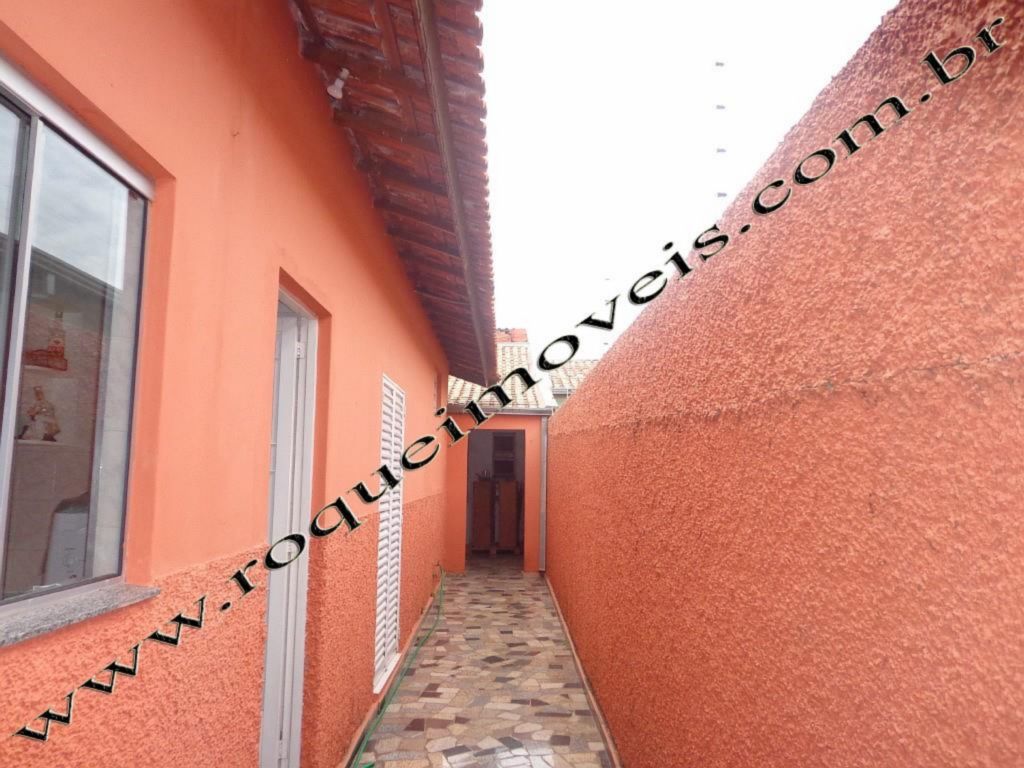 Casa Residencial à venda no bairro Jardim Caieira: Corredor externo