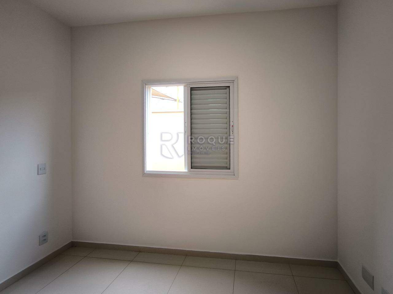 Apartamento à venda no bairro Desmembramento Oscar Antonio Breda: DORMITÓRIO 2