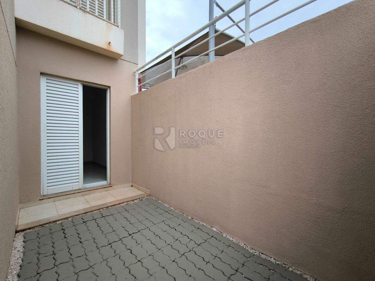 Apartamento à venda no bairro Desmembramento Oscar Antonio Breda: ÁREA EXTERNA