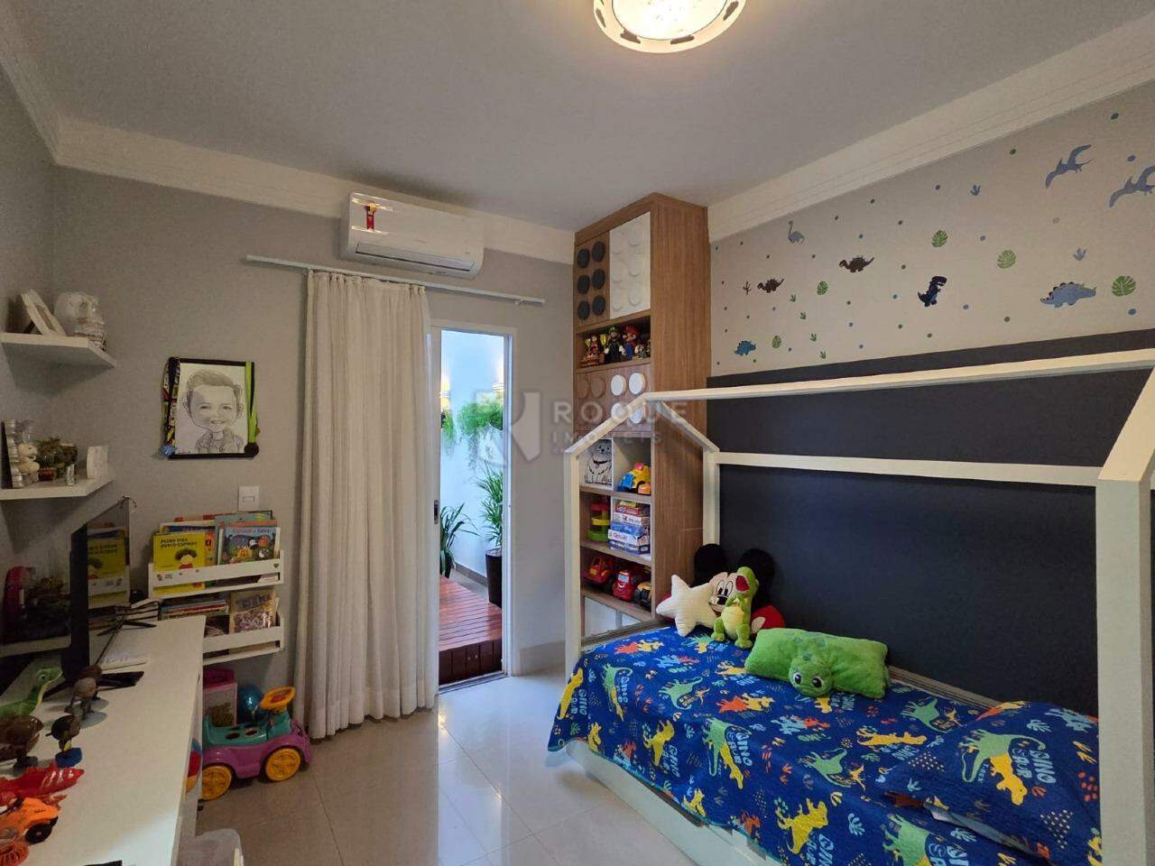 Casa em condomínio à venda no bairro Parque Residencial Roland: Suíte 2