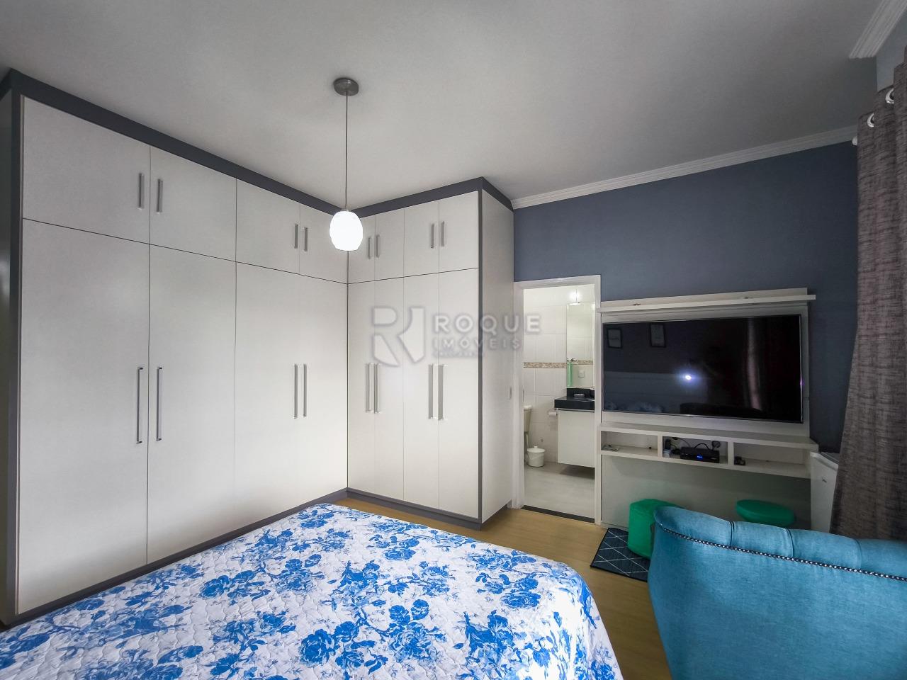 Casa Residencial à venda no bairro Centro: SUÍTE 1