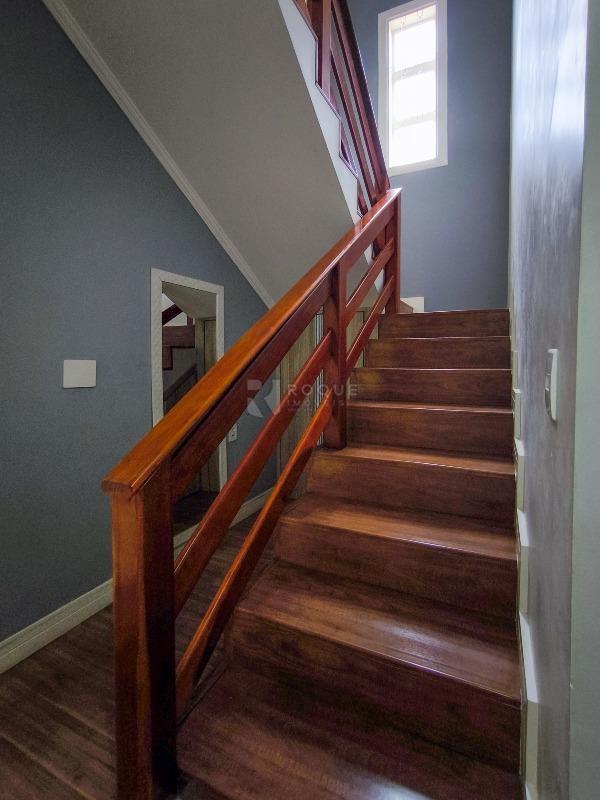 Casa Residencial à venda no bairro Centro: ACESSO PISO SUPERIOR