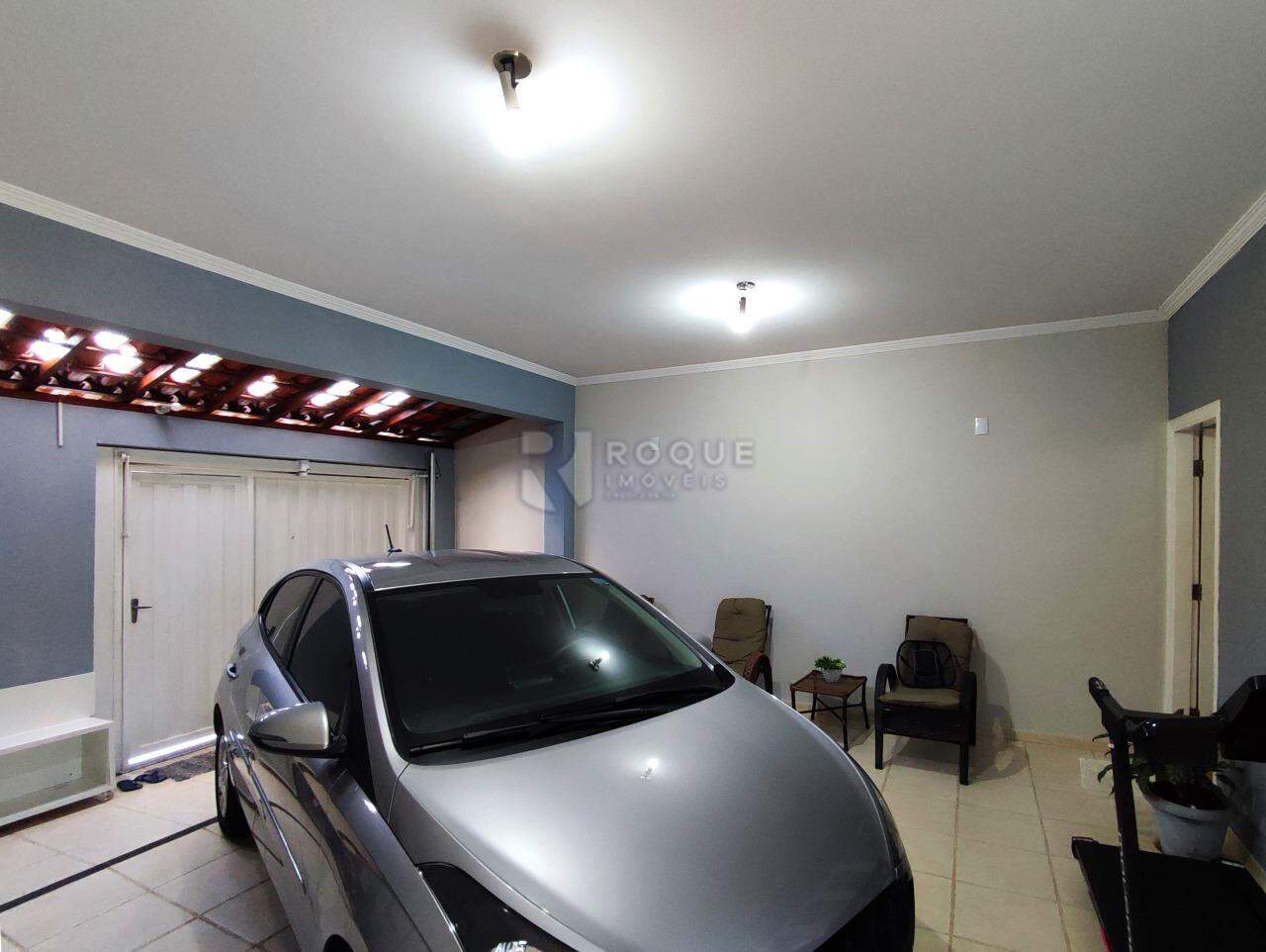 Casa Residencial à venda no bairro Centro: GARAGEM