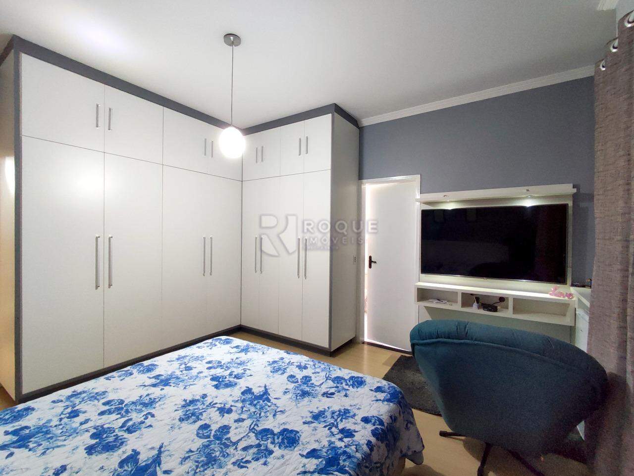 Casa Residencial à venda no bairro Centro: SUÍTE 1