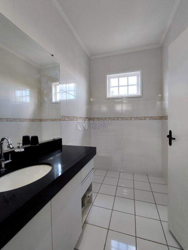 Casa Residencial à venda no bairro Centro: BANHEIRO SUÍTE 1