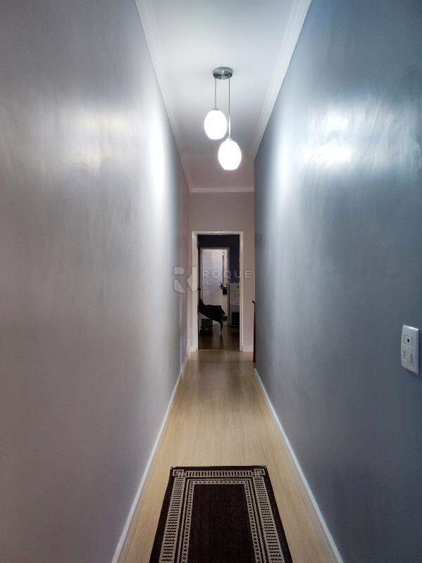 Casa Residencial à venda no bairro Centro: CORREDOR INTERNO