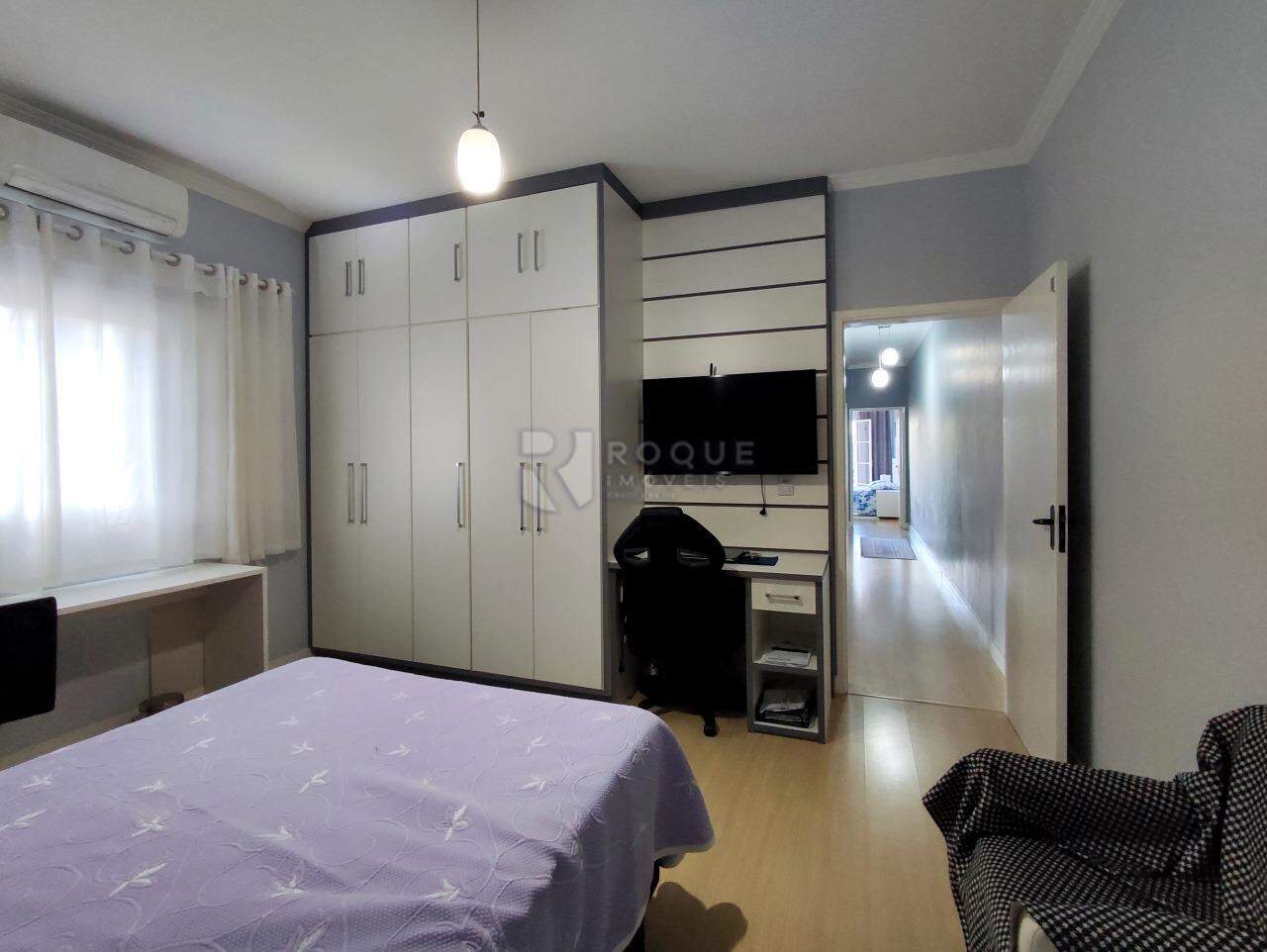 Casa Residencial à venda no bairro Centro: SUÍTE 3