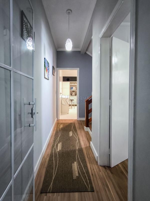 Casa Residencial à venda no bairro Centro: CORREDOR INTERNO