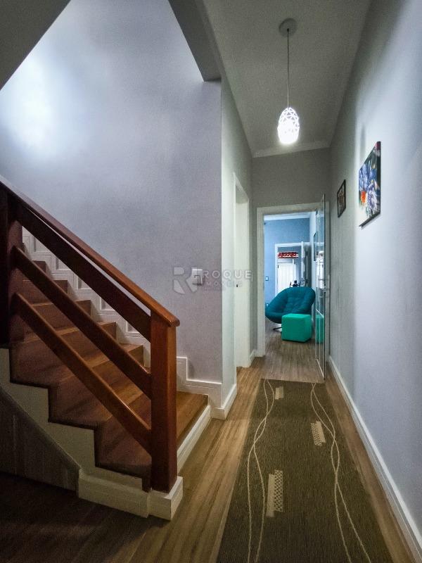 Casa Residencial à venda no bairro Centro: CORREDOR INTERNO