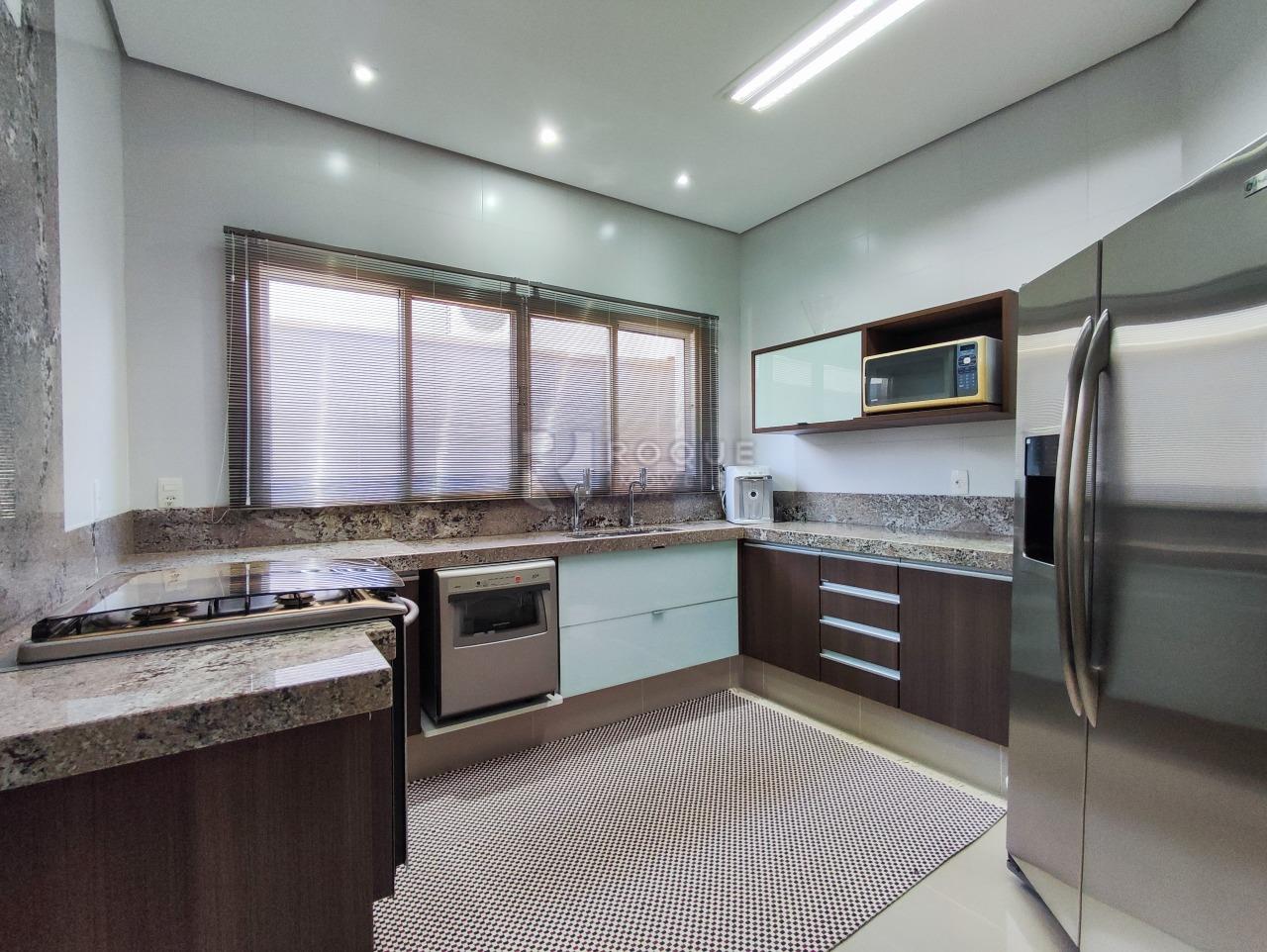 Casa em condomínio à venda no bairro Portal de São Clemente: COZINHA