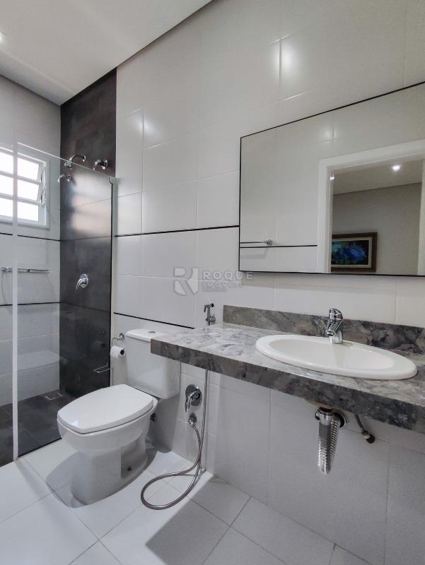 Casa em condomínio à venda no bairro Portal de São Clemente: WC SUÍTE 2