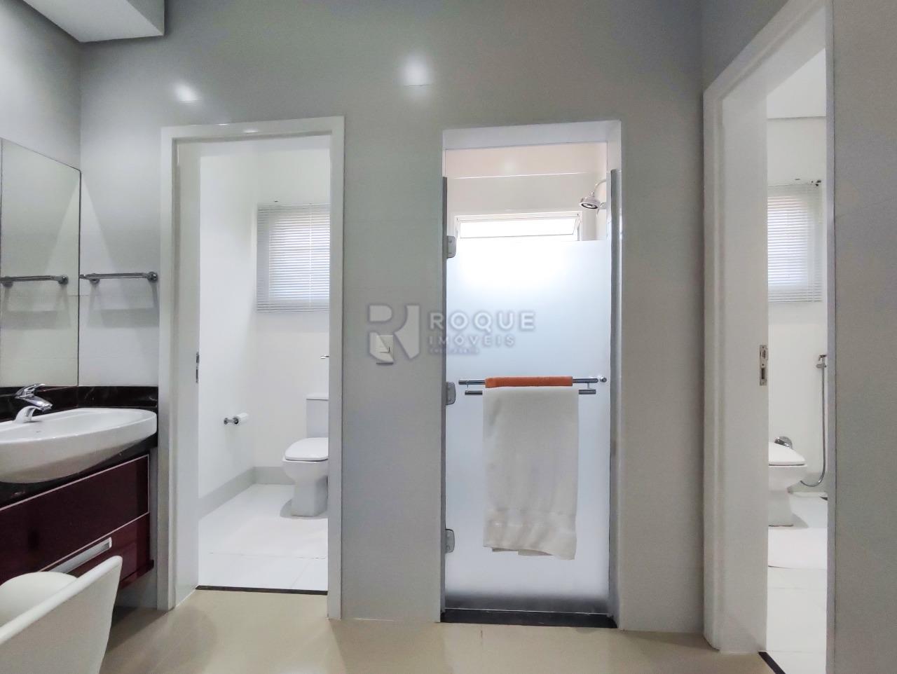 Casa em condomínio à venda no bairro Portal de São Clemente: WC SUÍTE MASTER