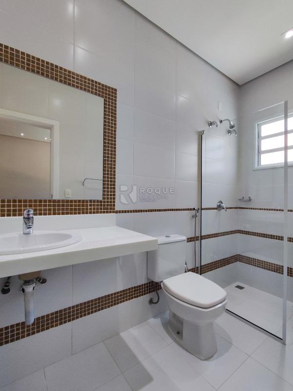 Casa em condomínio à venda no bairro Portal de São Clemente: WC SUÍTE 1