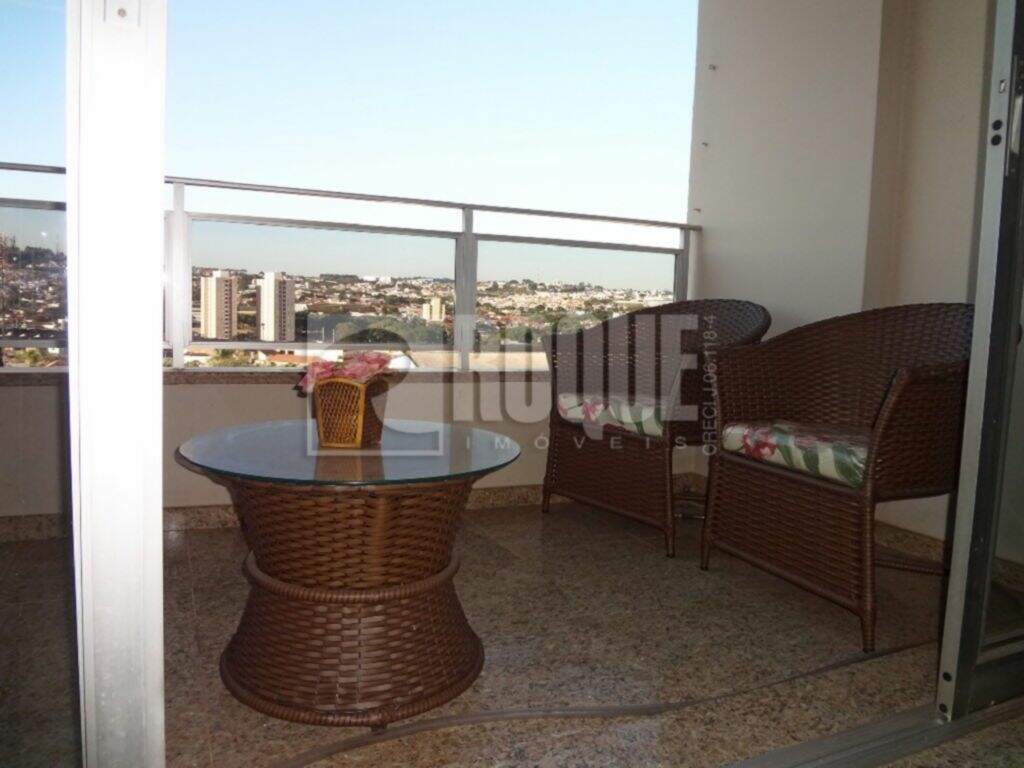 Apartamento à venda no bairro Centro: 