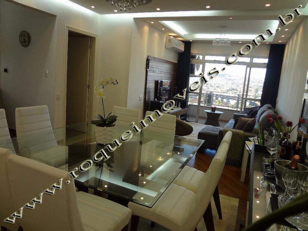 Apartamento à venda no bairro Centro: 