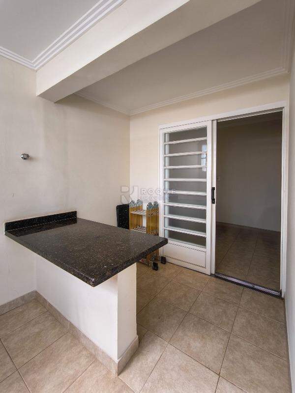 Apartamento à venda no bairro Centro: ÁREA DE SERVIÇO