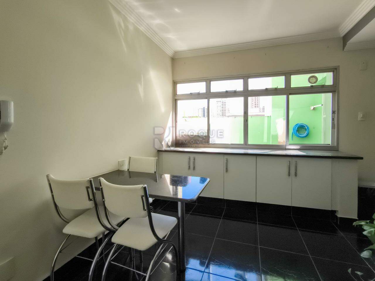 Apartamento à venda no bairro Centro: COZINHA