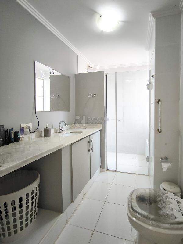 Apartamento à venda no bairro Centro: BANHEIRO SOCIAL