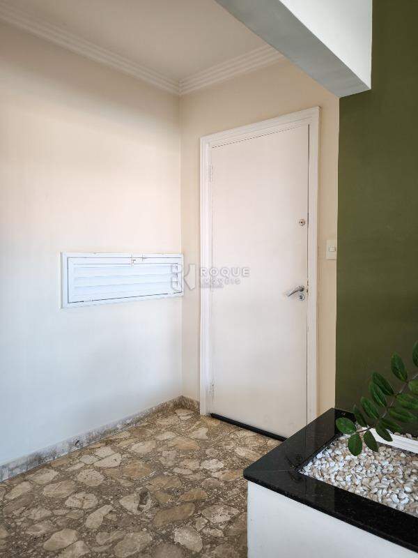 Apartamento à venda no bairro Centro: HALL DE ENTRADA