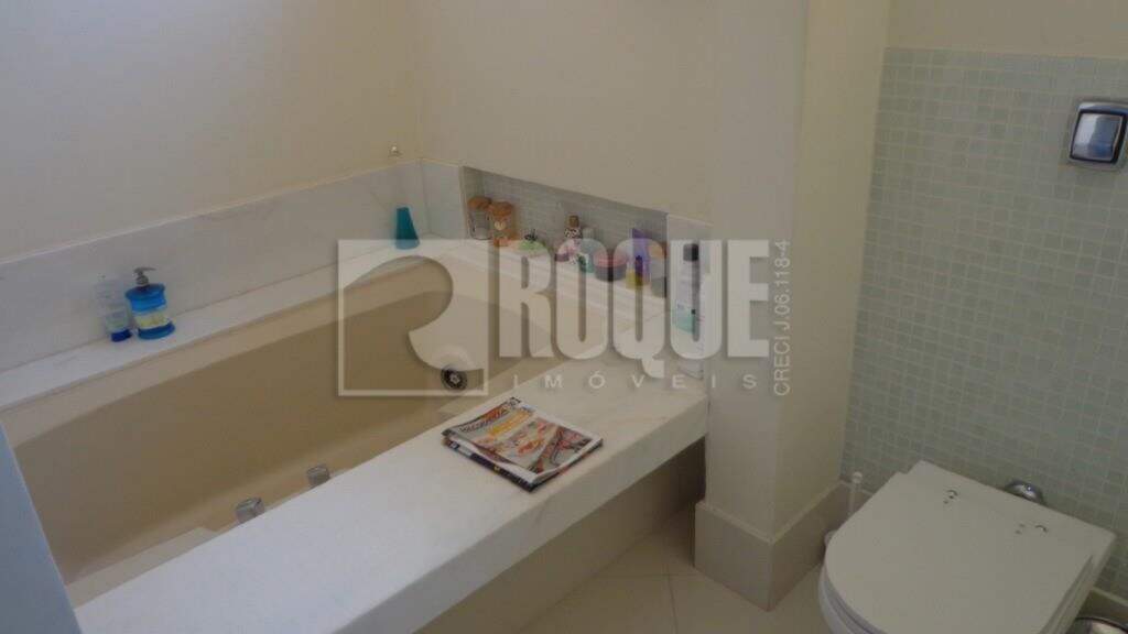 Apartamento à venda no bairro Centro: