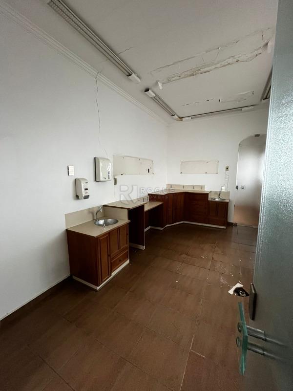 Casa Comercial à venda no bairro Centro: 