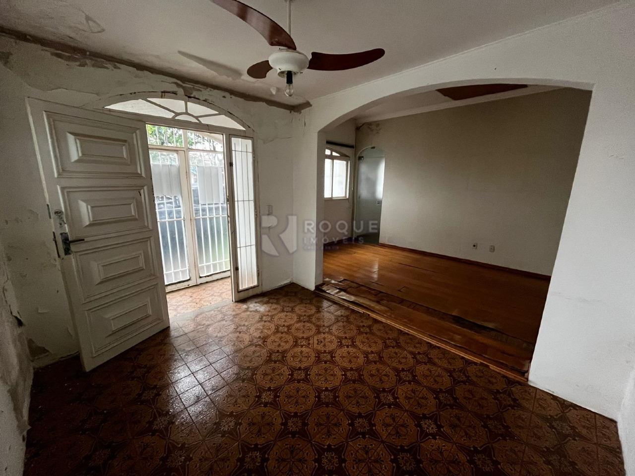 Casa Comercial à venda no bairro Centro: 