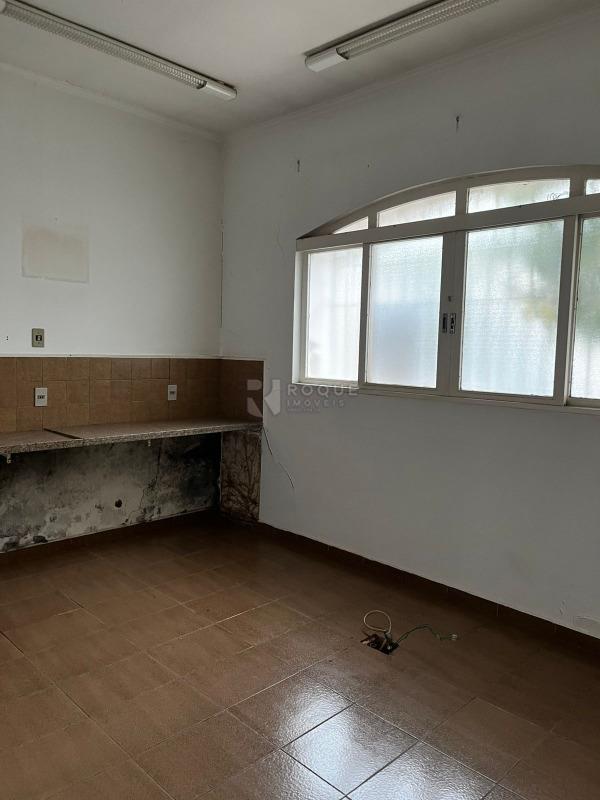 Casa Comercial à venda no bairro Centro: 