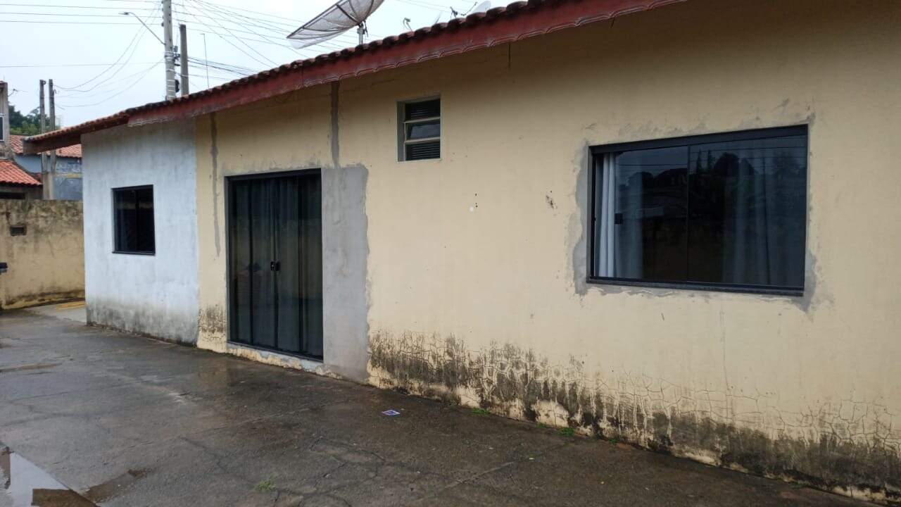 Casa Residencial à venda no bairro Jardim Residencial Santa Amália: 