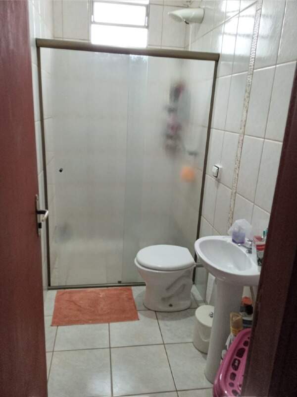 Casa Residencial à venda no bairro Jardim Residencial Santa Amália: 