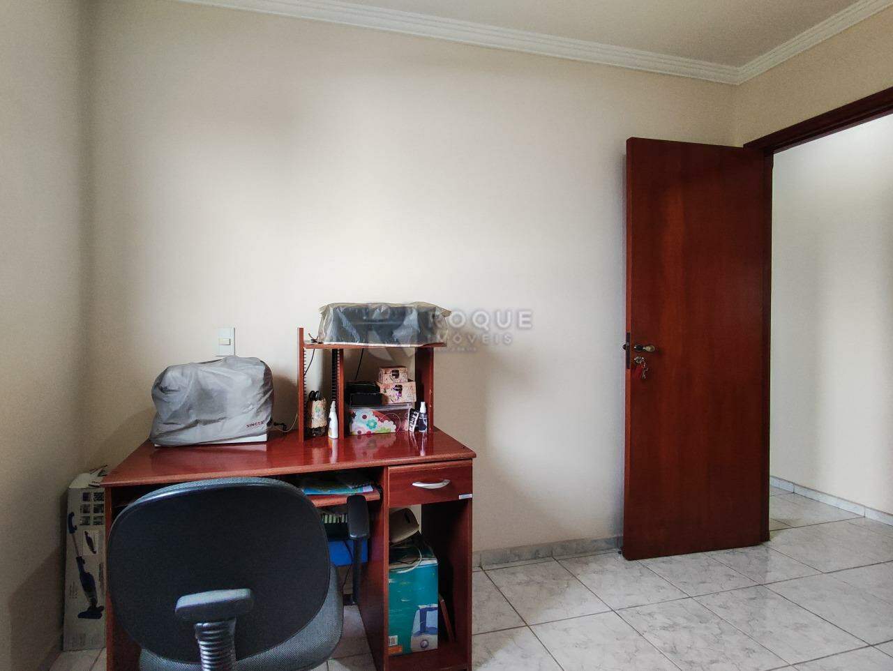 Casa Residencial à venda no bairro Jardim São Roque: DORMITÓRIO 2