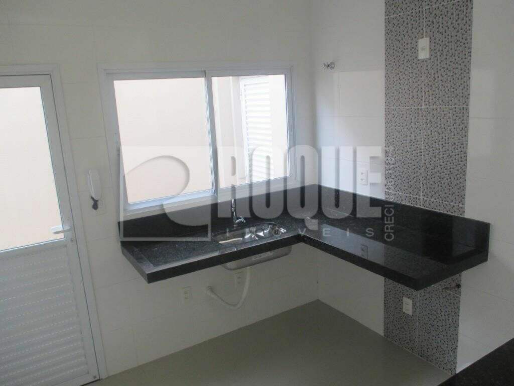 Casa em condomínio à venda no bairro Jardim Residencial Campo Novo: 