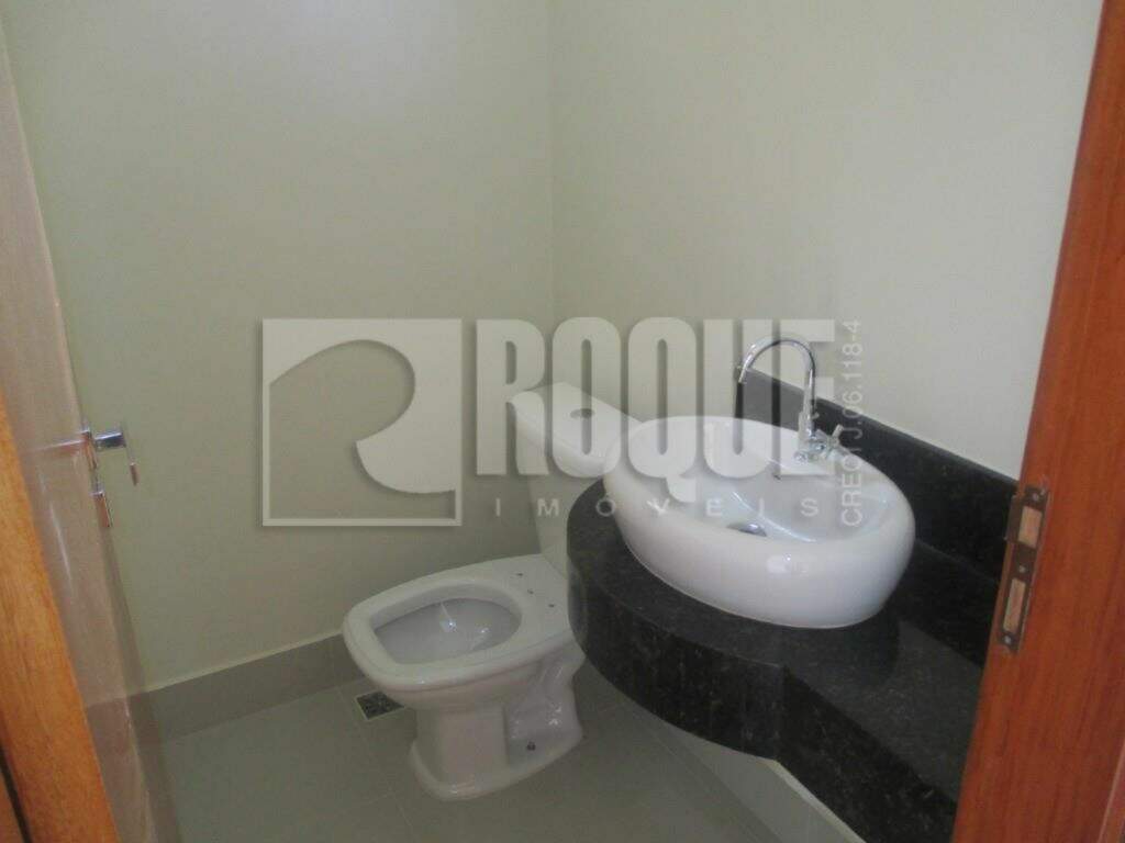 Casa em condomínio à venda no bairro Jardim Residencial Campo Novo: 